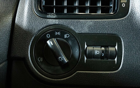 Volkswagen Polo VI (EU Market), 2013 год, 949 000 рублей, 16 фотография