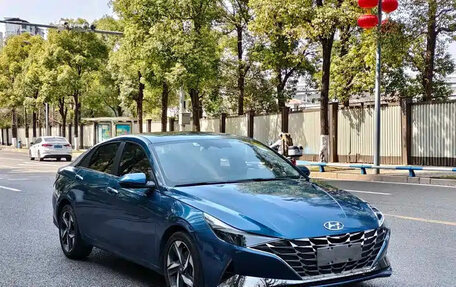Hyundai Elantra, 2022 год, 1 550 000 рублей, 3 фотография
