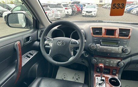 Toyota Highlander III, 2010 год, 1 749 999 рублей, 14 фотография