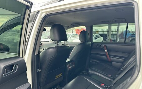 Toyota Highlander III, 2010 год, 1 749 999 рублей, 19 фотография