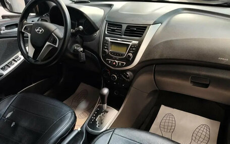 Hyundai Solaris II рестайлинг, 2013 год, 887 000 рублей, 9 фотография