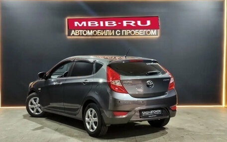 Hyundai Solaris II рестайлинг, 2013 год, 887 000 рублей, 2 фотография