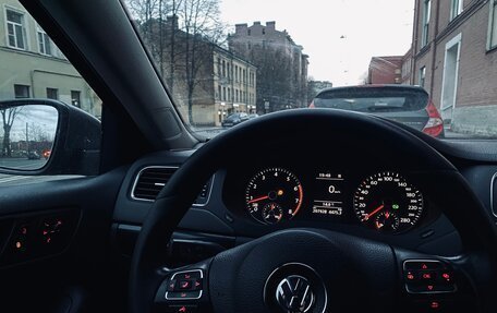 Volkswagen Jetta VI, 2012 год, 800 000 рублей, 6 фотография