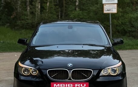 BMW 5 серия, 2005 год, 800 000 рублей, 2 фотография