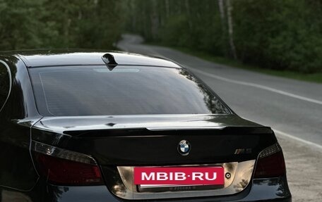 BMW 5 серия, 2005 год, 800 000 рублей, 9 фотография
