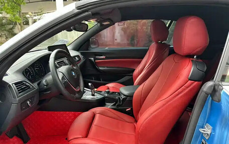 BMW 2 серия F22, 2018 год, 1 590 000 рублей, 3 фотография