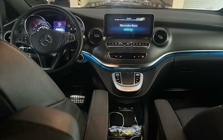 Mercedes-Benz V-Класс, 2021 год, 6 000 000 рублей, 11 фотография