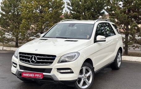 Mercedes-Benz M-Класс, 2013 год, 2 300 000 рублей, 2 фотография