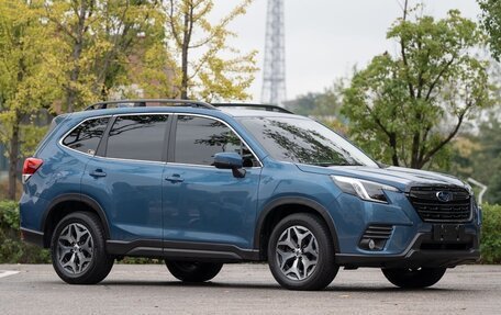 Subaru Forester, 2022 год, 3 195 000 рублей, 2 фотография