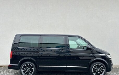 Volkswagen Multivan T6 рестайлинг, 2021 год, 4 000 000 рублей, 7 фотография
