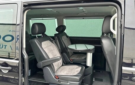 Volkswagen Multivan T6 рестайлинг, 2021 год, 4 000 000 рублей, 21 фотография