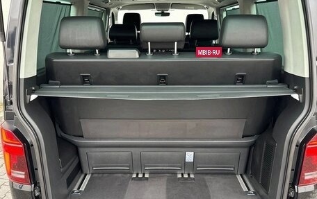 Volkswagen Multivan T6 рестайлинг, 2021 год, 4 000 000 рублей, 23 фотография