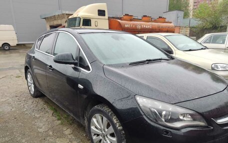 Opel Astra J, 2012 год, 780 000 рублей, 2 фотография