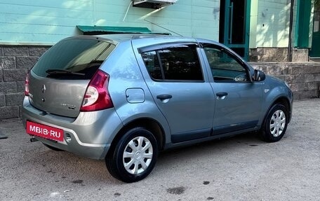 Renault Sandero I, 2011 год, 310 000 рублей, 2 фотография