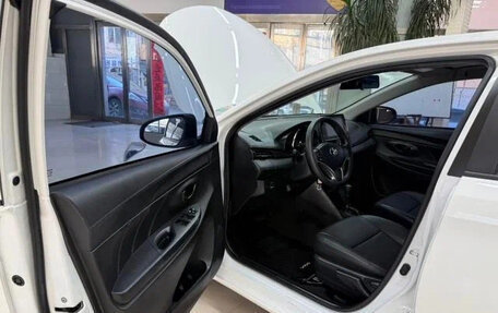 Toyota Vios III, 2022 год, 1 050 000 рублей, 7 фотография