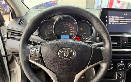 Toyota Vios III, 2022 год, 1 050 000 рублей, 10 фотография