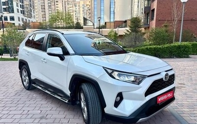 Toyota RAV4, 2021 год, 3 200 000 рублей, 1 фотография