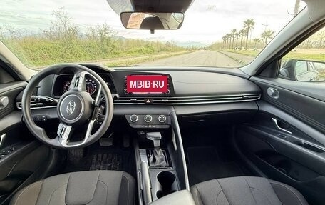 Hyundai Elantra, 2022 год, 2 200 007 рублей, 4 фотография