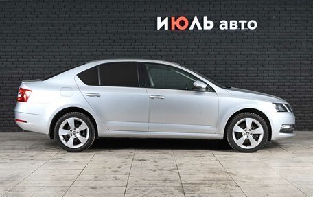 Skoda Octavia, 2017 год, 1 630 000 рублей, 8 фотография