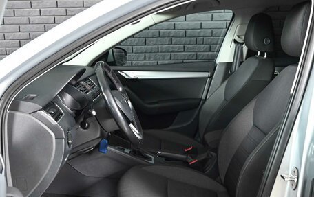 Skoda Octavia, 2017 год, 1 630 000 рублей, 10 фотография
