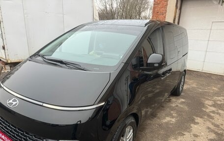 Hyundai Staria, 2021 год, 4 250 000 рублей, 3 фотография