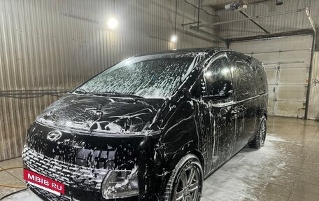 Hyundai Staria, 2021 год, 4 250 000 рублей, 13 фотография