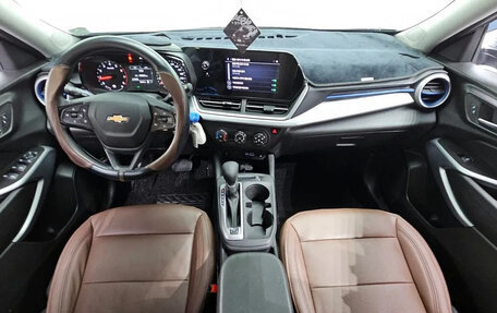 Chevrolet Trax, 2024 год, 1 640 000 рублей, 6 фотография