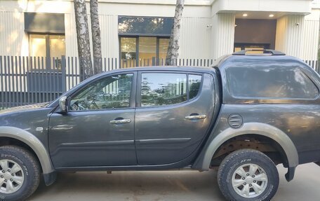 Mitsubishi L200 IV рестайлинг, 2013 год, 880 000 рублей, 3 фотография