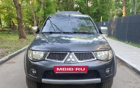 Mitsubishi L200 IV рестайлинг, 2013 год, 880 000 рублей, 5 фотография