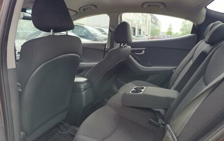 Hyundai Elantra V, 2015 год, 1 300 000 рублей, 26 фотография