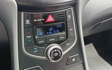Hyundai Elantra V, 2015 год, 1 300 000 рублей, 19 фотография