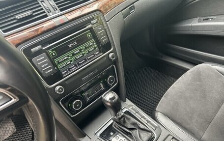 Skoda Superb III рестайлинг, 2013 год, 1 750 000 рублей, 11 фотография