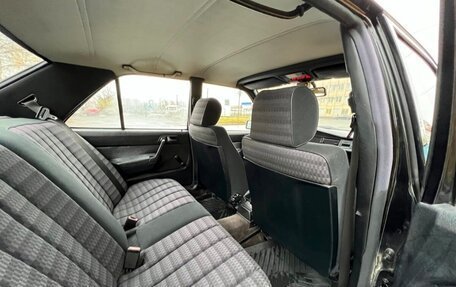 Mercedes-Benz 190 (W201), 1992 год, 650 000 рублей, 2 фотография