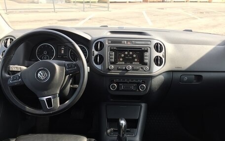 Volkswagen Tiguan I, 2012 год, 920 000 рублей, 2 фотография