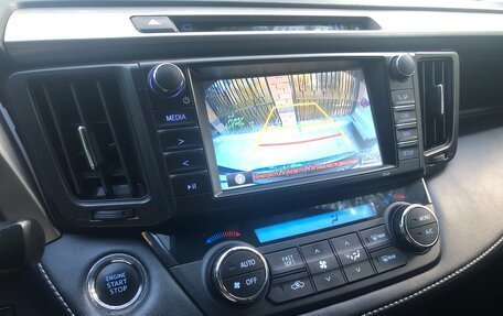 Toyota RAV4, 2019 год, 2 800 000 рублей, 3 фотография