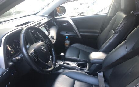 Toyota RAV4, 2019 год, 2 800 000 рублей, 2 фотография