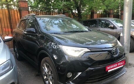 Toyota RAV4, 2019 год, 2 800 000 рублей, 10 фотография