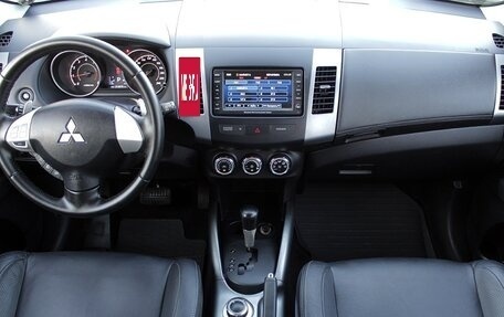 Mitsubishi Outlander III рестайлинг 3, 2010 год, 1 049 000 рублей, 7 фотография
