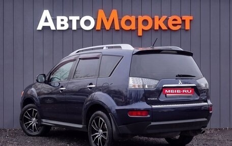 Mitsubishi Outlander III рестайлинг 3, 2010 год, 1 049 000 рублей, 19 фотография