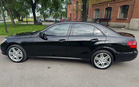 Mercedes-Benz E-Класс, 2010 год, 1 600 000 рублей, 6 фотография