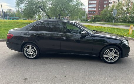 Mercedes-Benz E-Класс, 2010 год, 1 600 000 рублей, 3 фотография