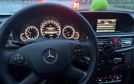 Mercedes-Benz E-Класс, 2010 год, 1 600 000 рублей, 22 фотография