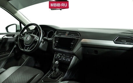 Volkswagen Tiguan II, 2020 год, 2 689 000 рублей, 9 фотография