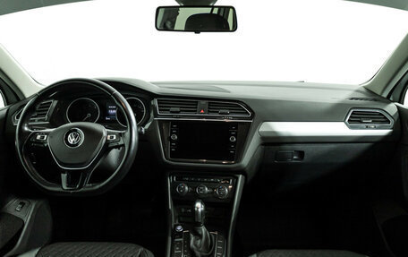 Volkswagen Tiguan II, 2020 год, 2 689 000 рублей, 13 фотография