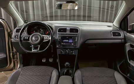 Volkswagen Polo VI (EU Market), 2018 год, 1 055 000 рублей, 16 фотография