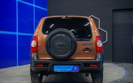 Chevrolet Niva I рестайлинг, 2019 год, 860 000 рублей, 7 фотография