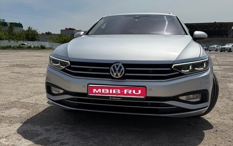 Volkswagen Passat B8 рестайлинг, 2022 год, 2 750 000 рублей, 1 фотография