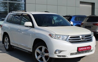 Toyota Highlander III, 2012 год, 1 619 000 рублей, 1 фотография