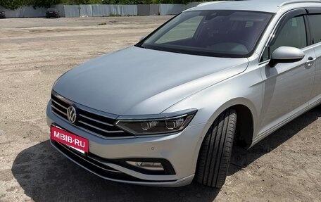 Volkswagen Passat B8 рестайлинг, 2022 год, 2 750 000 рублей, 2 фотография