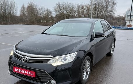 Toyota Camry, 2015 год, 1 940 000 рублей, 2 фотография